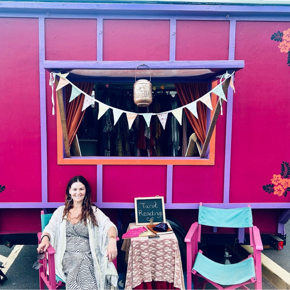 Meet your Posher, Lulie